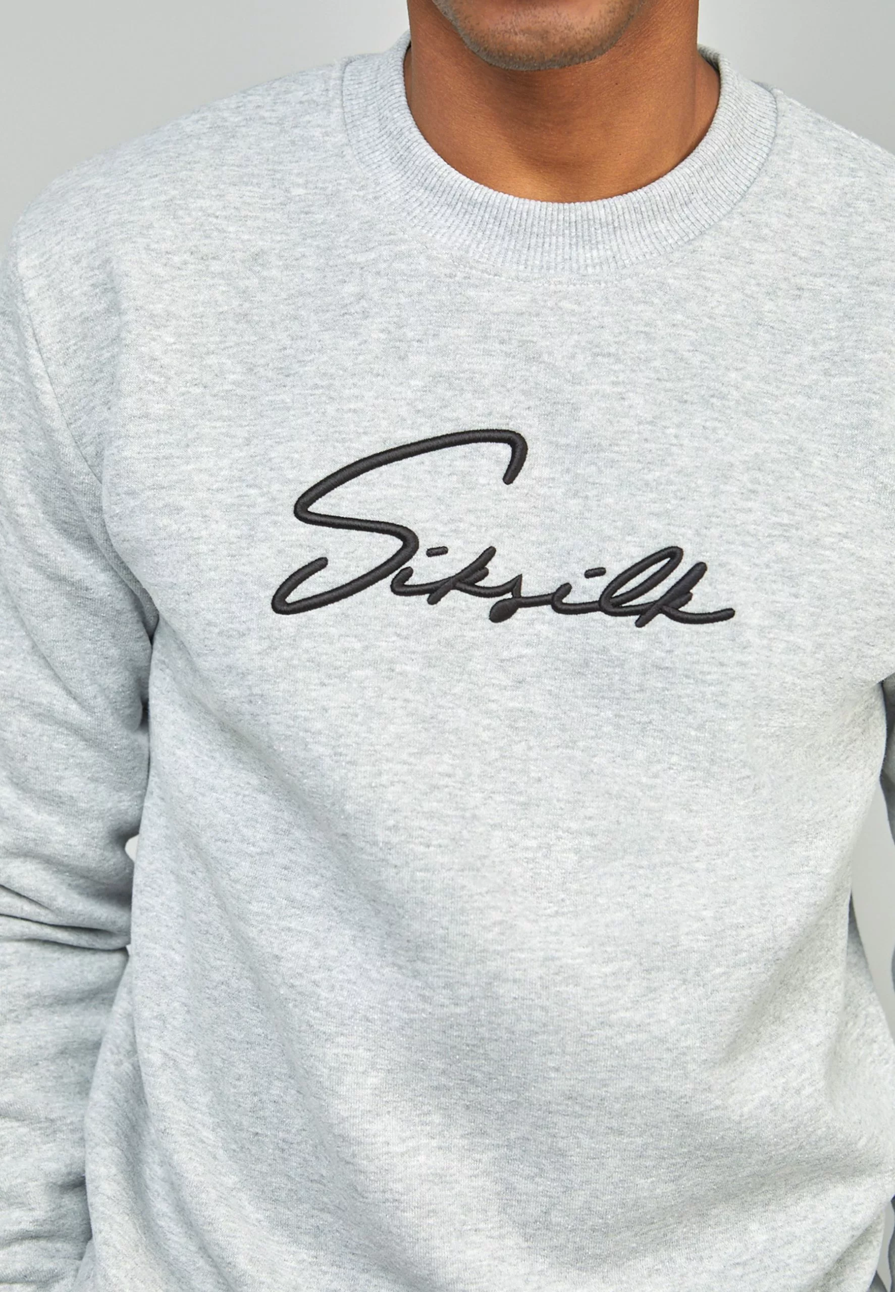 Siksilk Script- Sweater - Grey 7 Siksilk Script- Sweater - Grey - Afbeelding 5