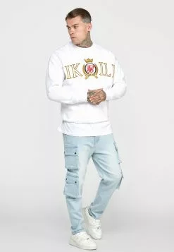 SikSilk Crest Embroidery- Sweater - White 11 SikSilk Crest Embroidery- Sweater - White -Outlet SikSilk Winkel 3313b0d6afb54420ba9d373600e05b3b