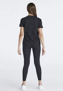 SikSilk Boyfriend Tee - T-Shirt Basic - Black 9 SikSilk Boyfriend Tee - T-Shirt Basic - Black -Outlet SikSilk Winkel a088bec38c5e4f978370c95fa9f73671