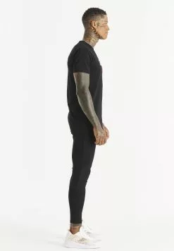 SikSilk T-Shirt Print - Black 10 SikSilk T-Shirt Print - Black -Outlet SikSilk Winkel a896c5e6bde94a69a4e58f957046f5f4