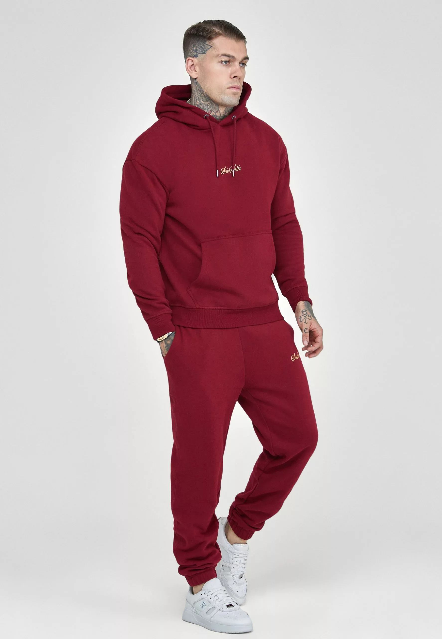 SikSilk Embossed Logo Relaxed Fit Joggers - Trainingsbroek - Burgundy 4 SikSilk Embossed Logo Relaxed Fit Joggers - Trainingsbroek - Burgundy - Afbeelding 2