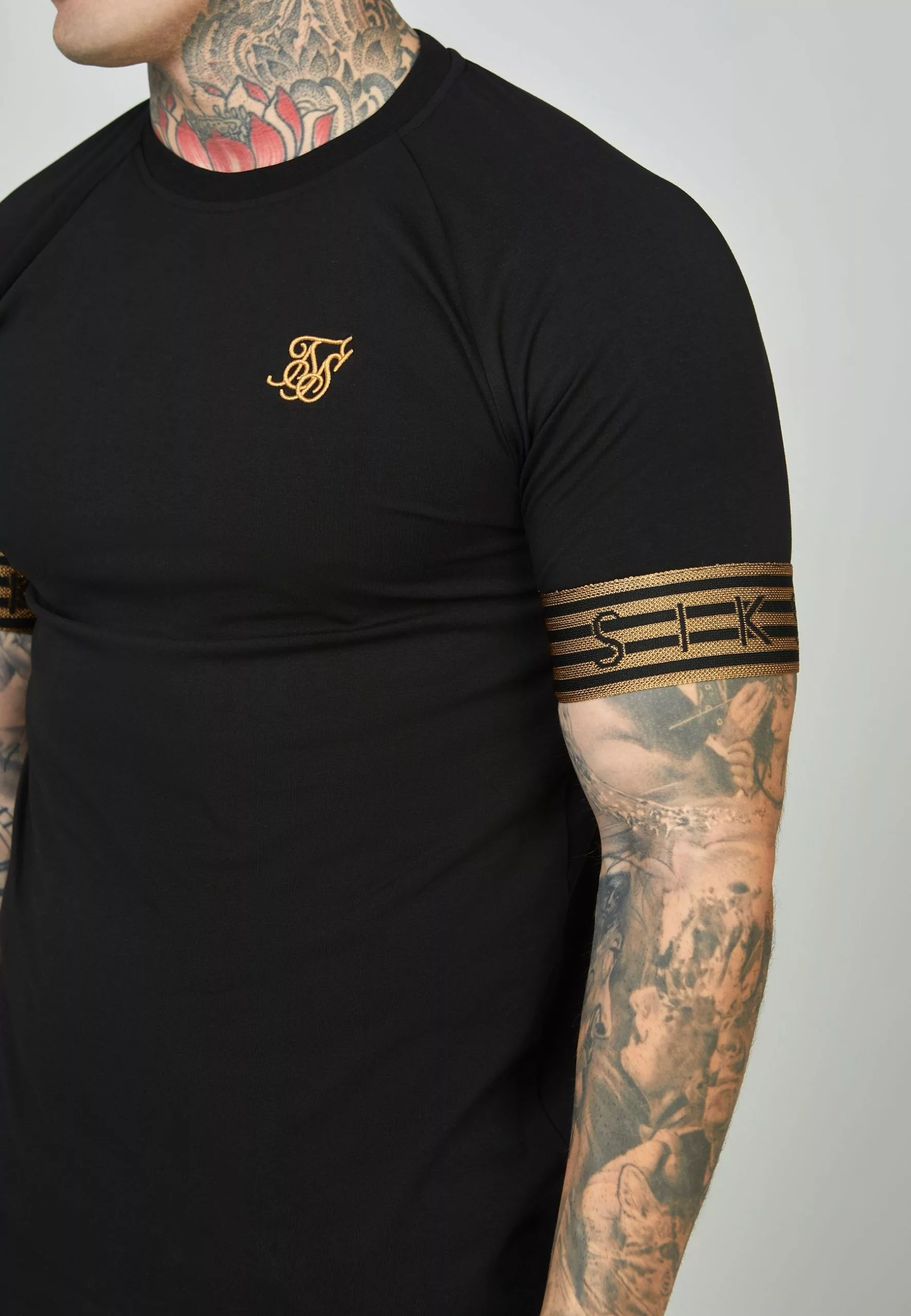 SikSilk Elastic Cuffed- T-Shirt Print - Black 5 SikSilk Elastic Cuffed- T-Shirt Print - Black - Afbeelding 4